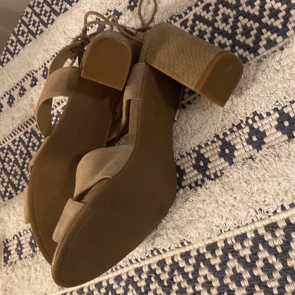 Franco Sarto heeled shoe with back lace up - Picture 2 of 2